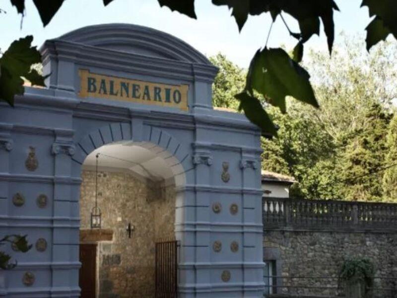 Hotel Balneario De Alceda 外观 照片